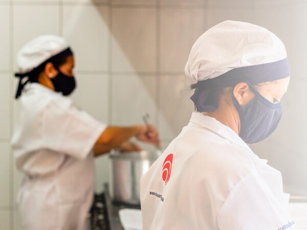 4 dicas ao contratar uma empresa de terceirização de serviços de alimentação