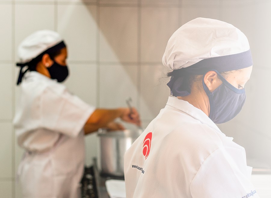 4 dicas ao contratar uma empresa de terceirização de serviços de alimentação